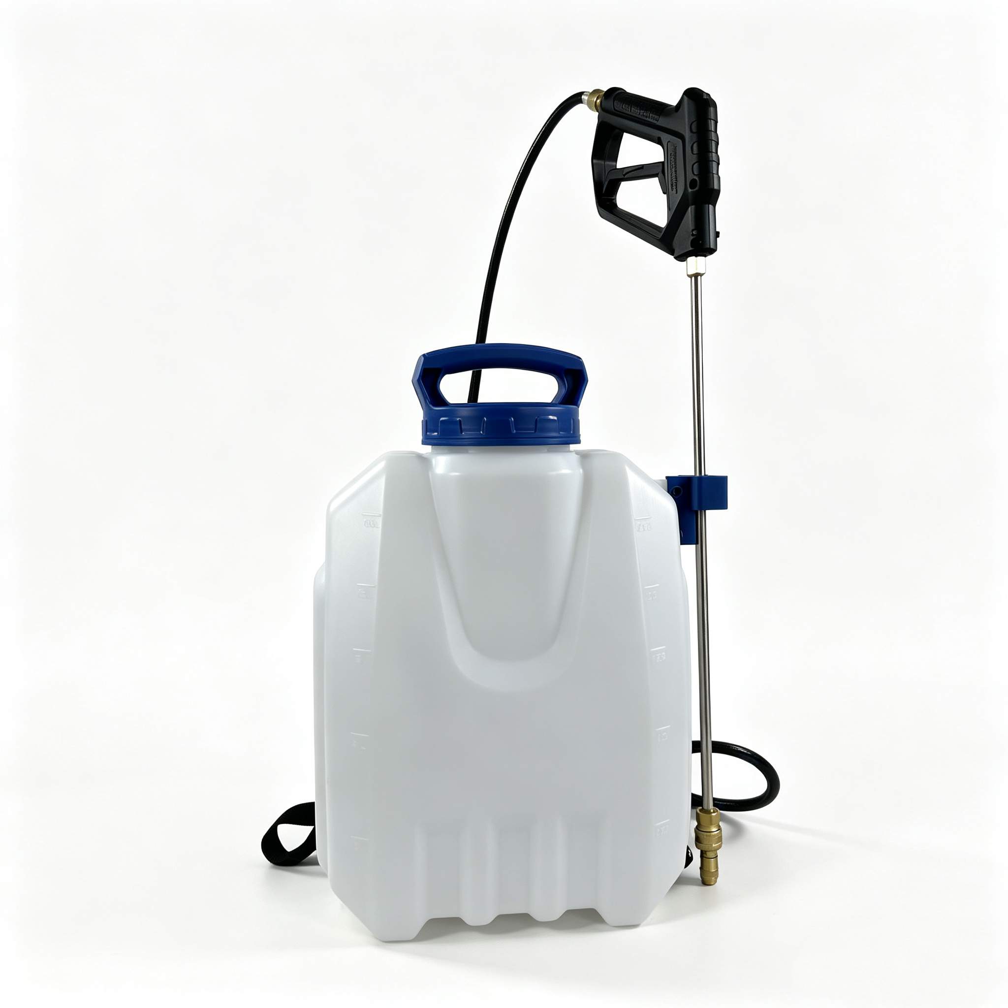 Utilizzo in giardino Atomizzatore a zaino da 10 litri applicato alla manutenzione del prato